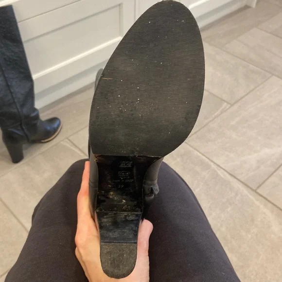 ESCADA Leather Knee-high Boots, Sz 39 - Picture 15 of 16